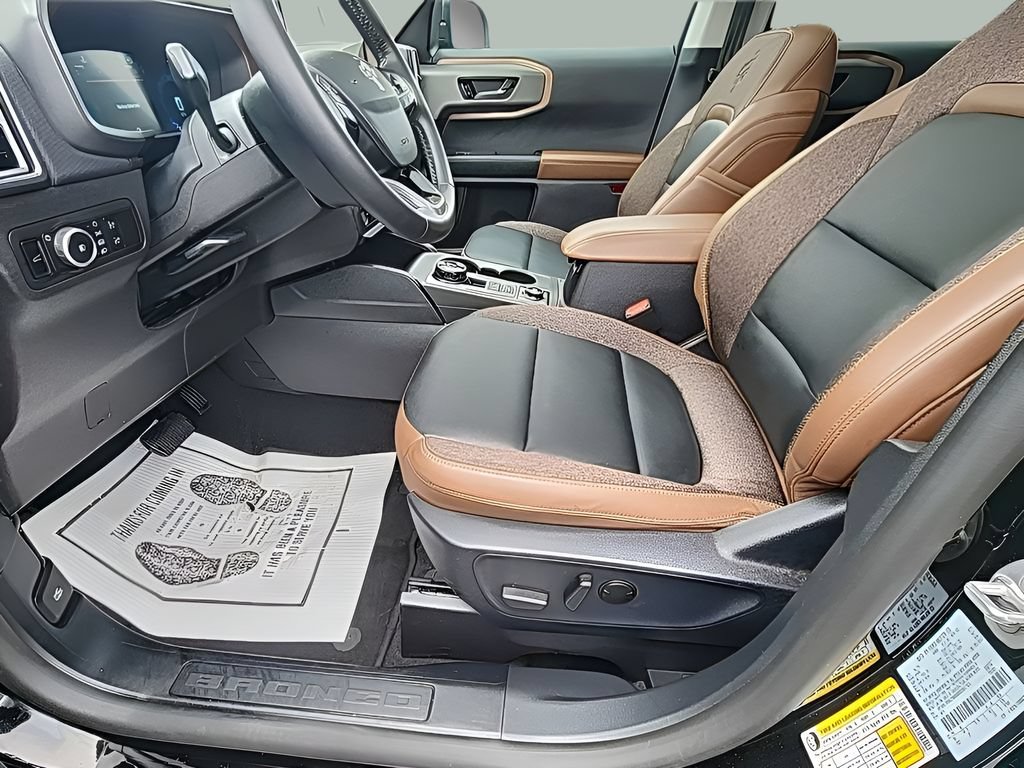 Certified 2025 Ford Bronco Sport Outer Banks w/ Outer Banks Tech Package+ AWD/4WD image 21