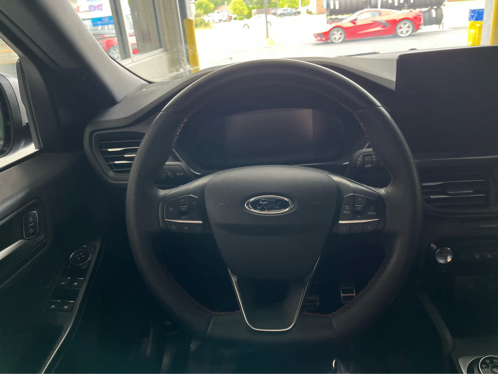 Certified 2023 Ford Escape ST-Line w/ Tech Pack #1 AWD/4WD image 13