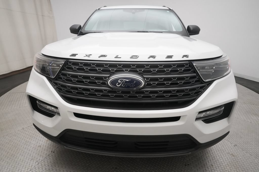Certified 2021 Ford Explorer XLT w/ Equipment Group 202A AWD/4WD image 22