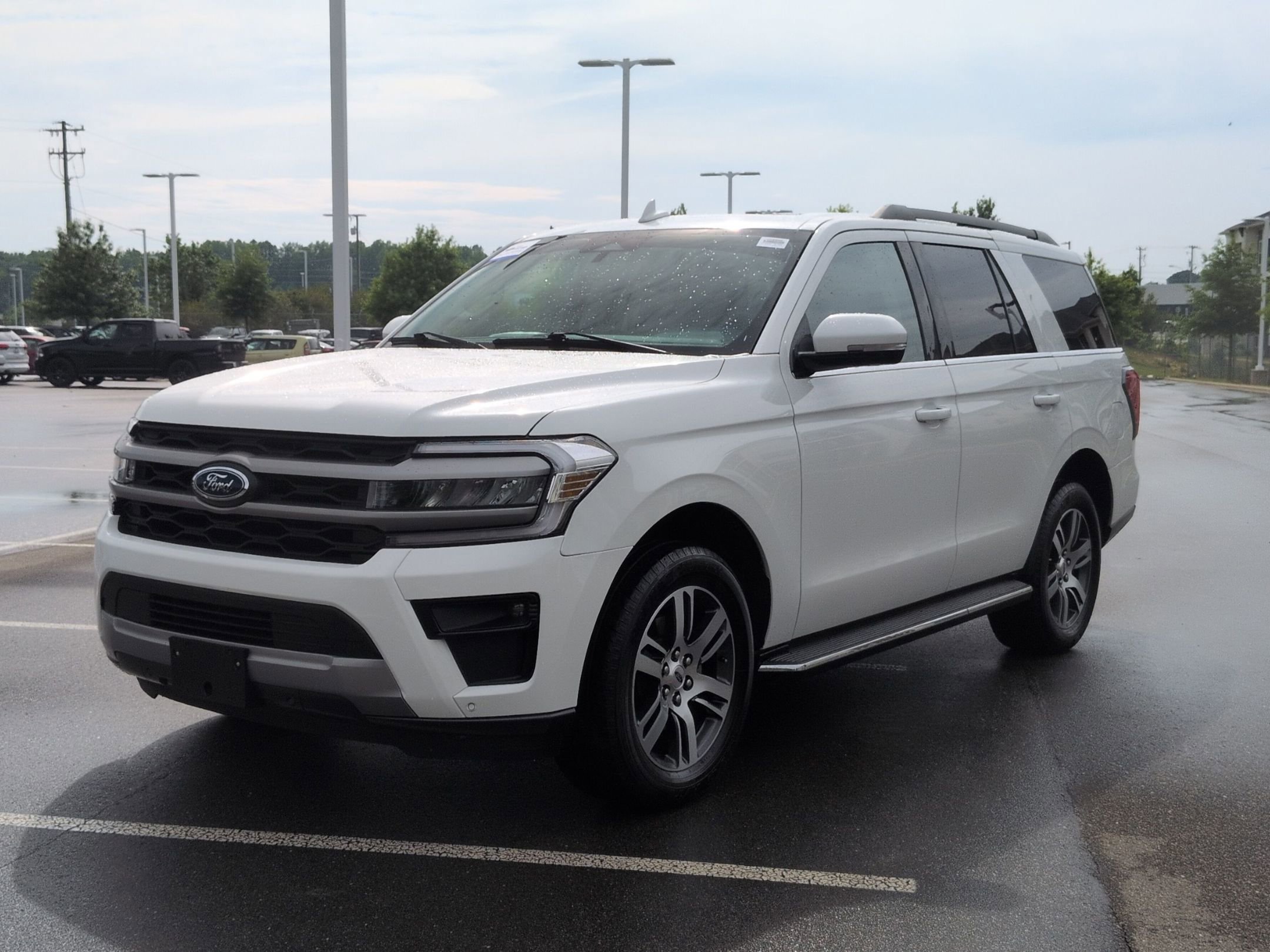 Certified 2023 Ford Expedition XLT RWD image 8