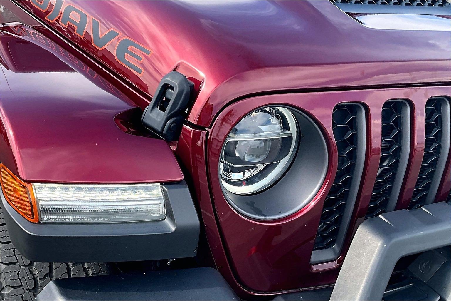 Used 2022 Jeep Gladiator Mojave w/ LED Lighting Group AWD/4WD image 33