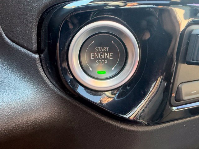 Used 2025 Chevrolet Silverado 1500 ZR2 w/ Technology Package AWD/4WD image 16