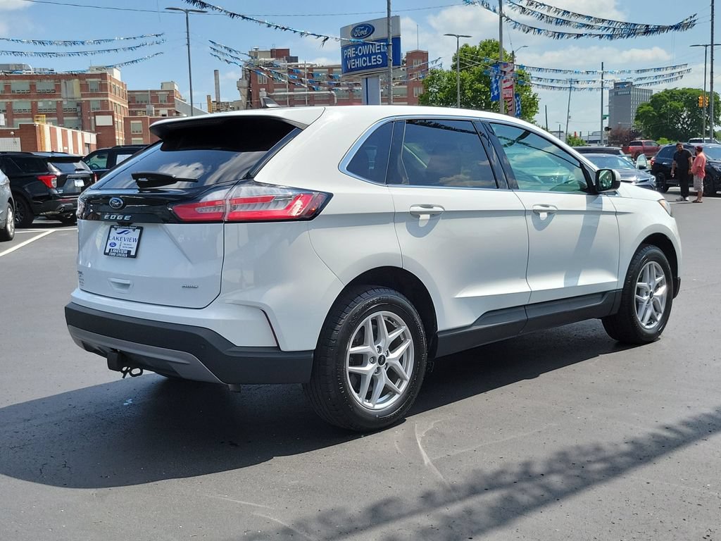 Certified 2023 Ford Edge SEL w/ Convenience Package AWD/4WD image 3