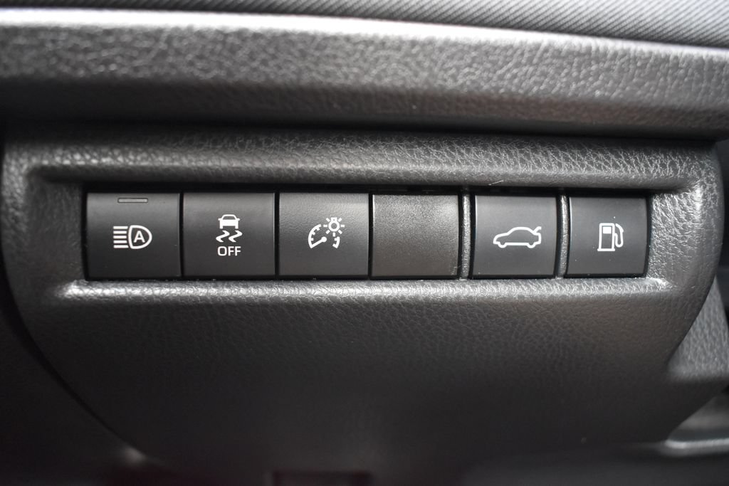 Used 2025 Toyota Camry LE FWD image 25