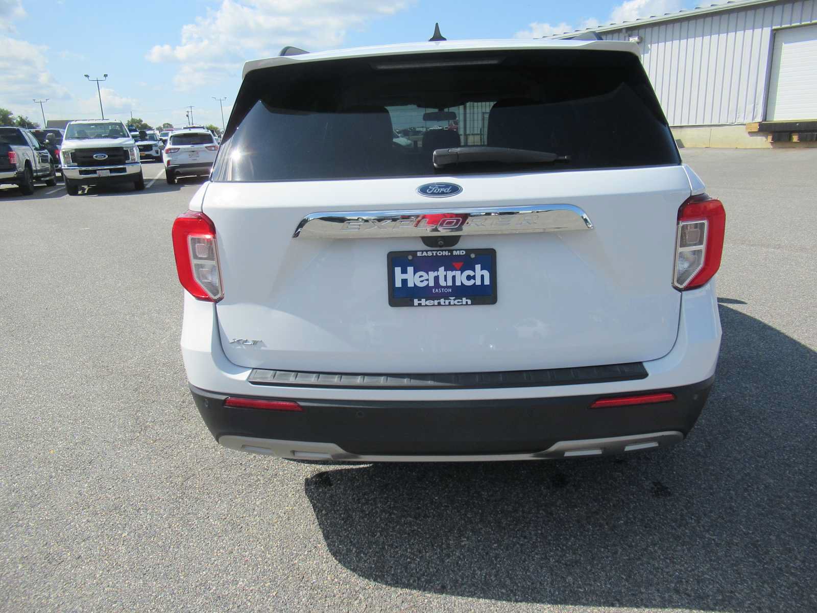 Certified 2021 Ford Explorer XLT w/ Equipment Group 202A RWD image 6
