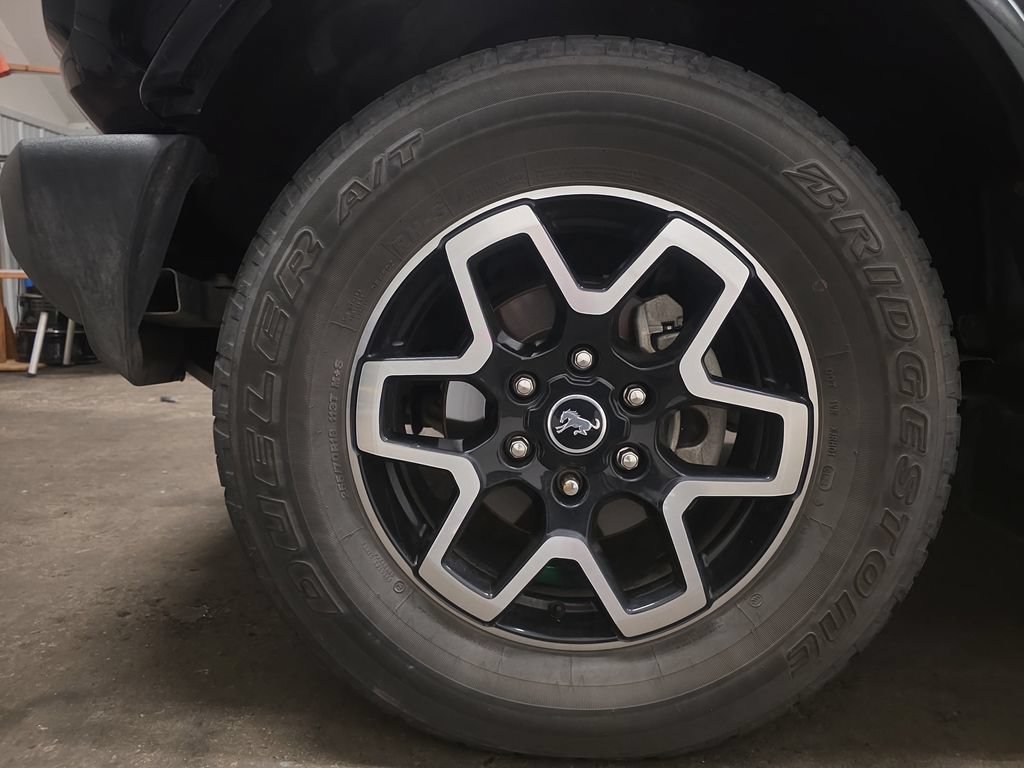 Certified 2022 Ford Bronco Outer Banks AWD/4WD image 8