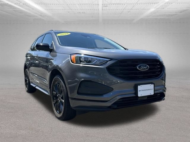 Certified 2024 Ford Edge SE w/ Black Appearance Package AWD/4WD image 2