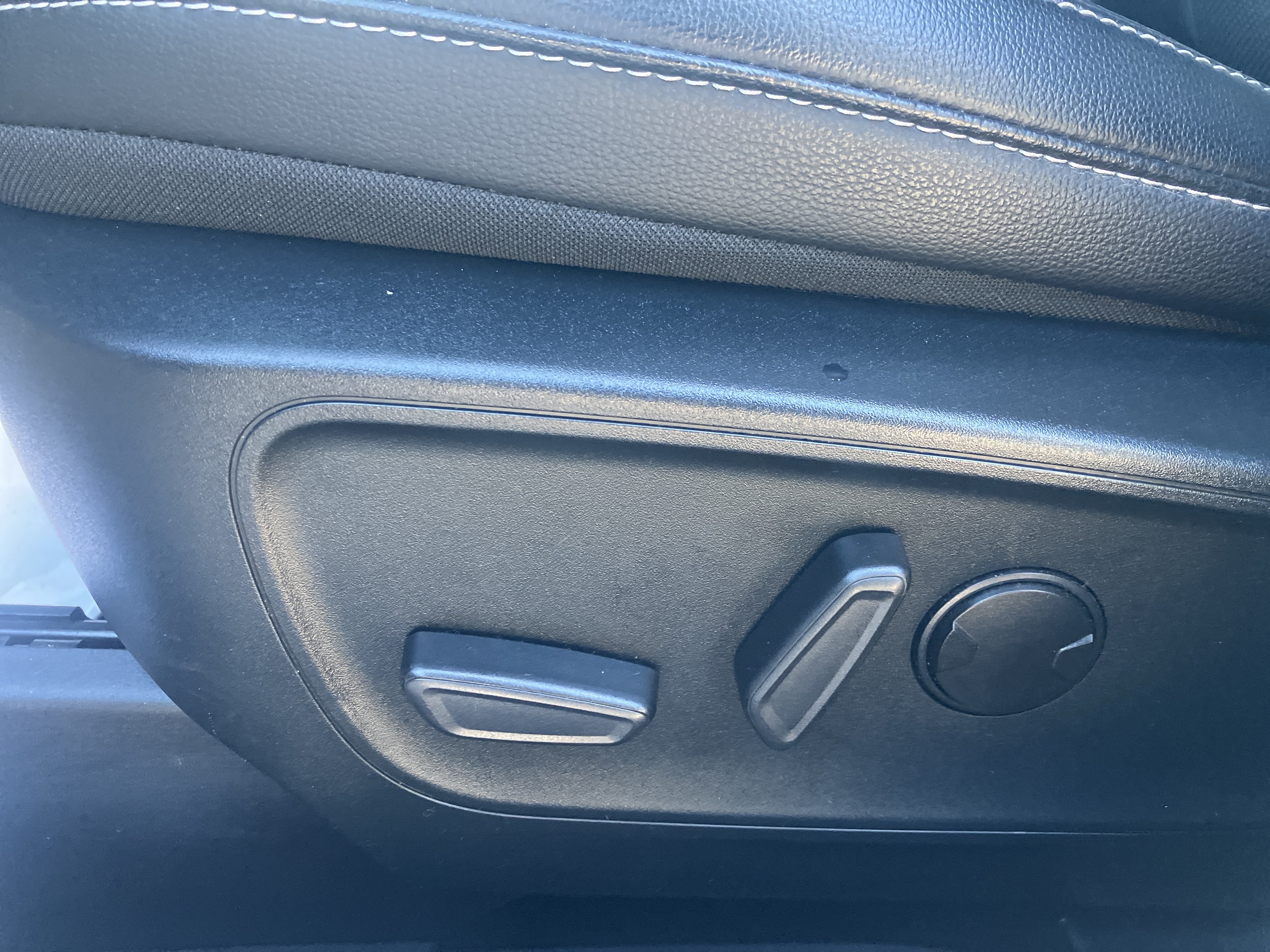 Certified 2021 Ford Escape SEL AWD/4WD image 21