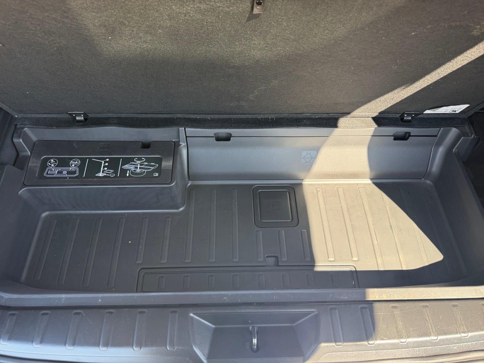 Used 2019 Subaru Ascent Premium AWD/4WD image 18