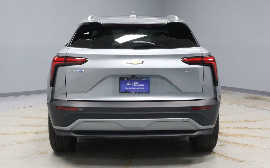 Used 2024 Chevrolet Blazer EV LT image 4