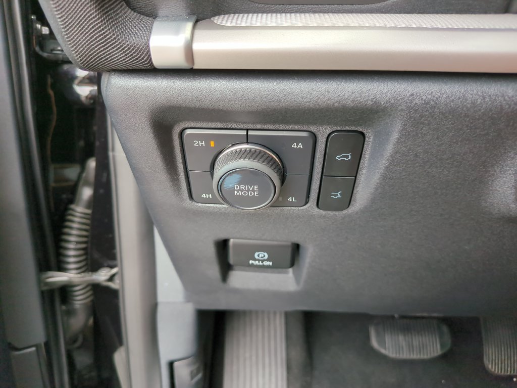 Certified 2025 Ford Expedition Active AWD/4WD image 31