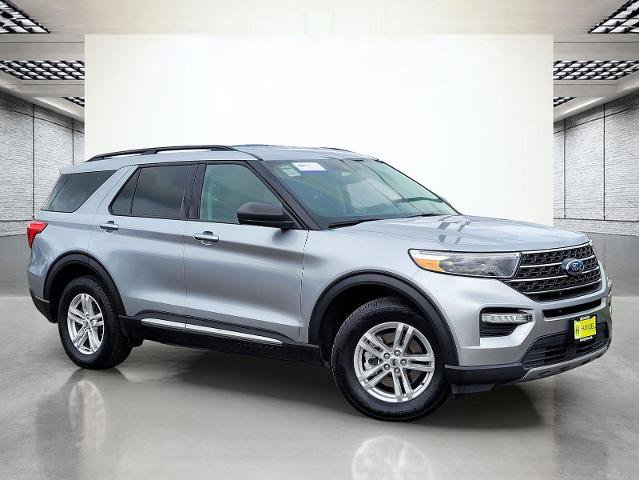 Certified 2023 Ford Explorer XLT w/ Equipment Group 202A AWD/4WD image 2