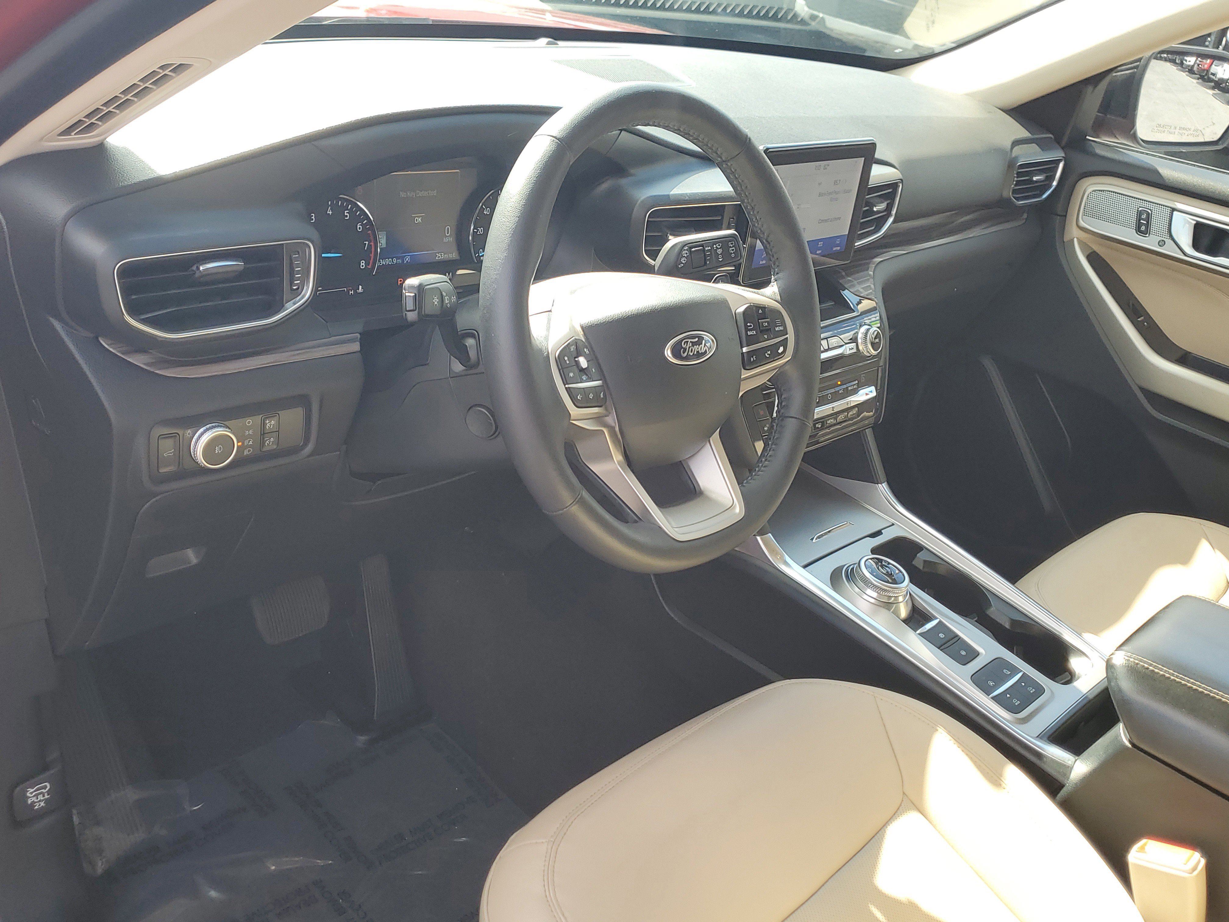 Certified 2021 Ford Explorer Limited w/ Equipment Group 301A image 24