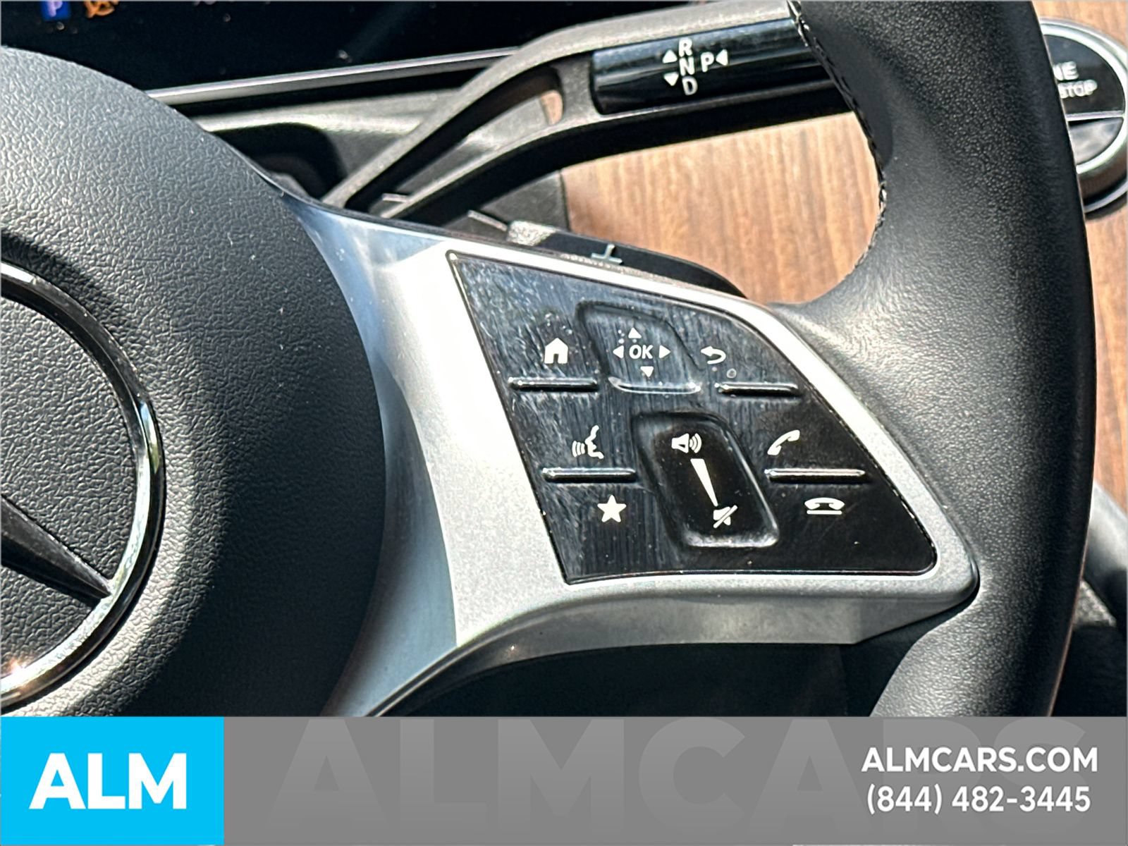 Used 2025 Mercedes-Benz C 300 Sedan image 29
