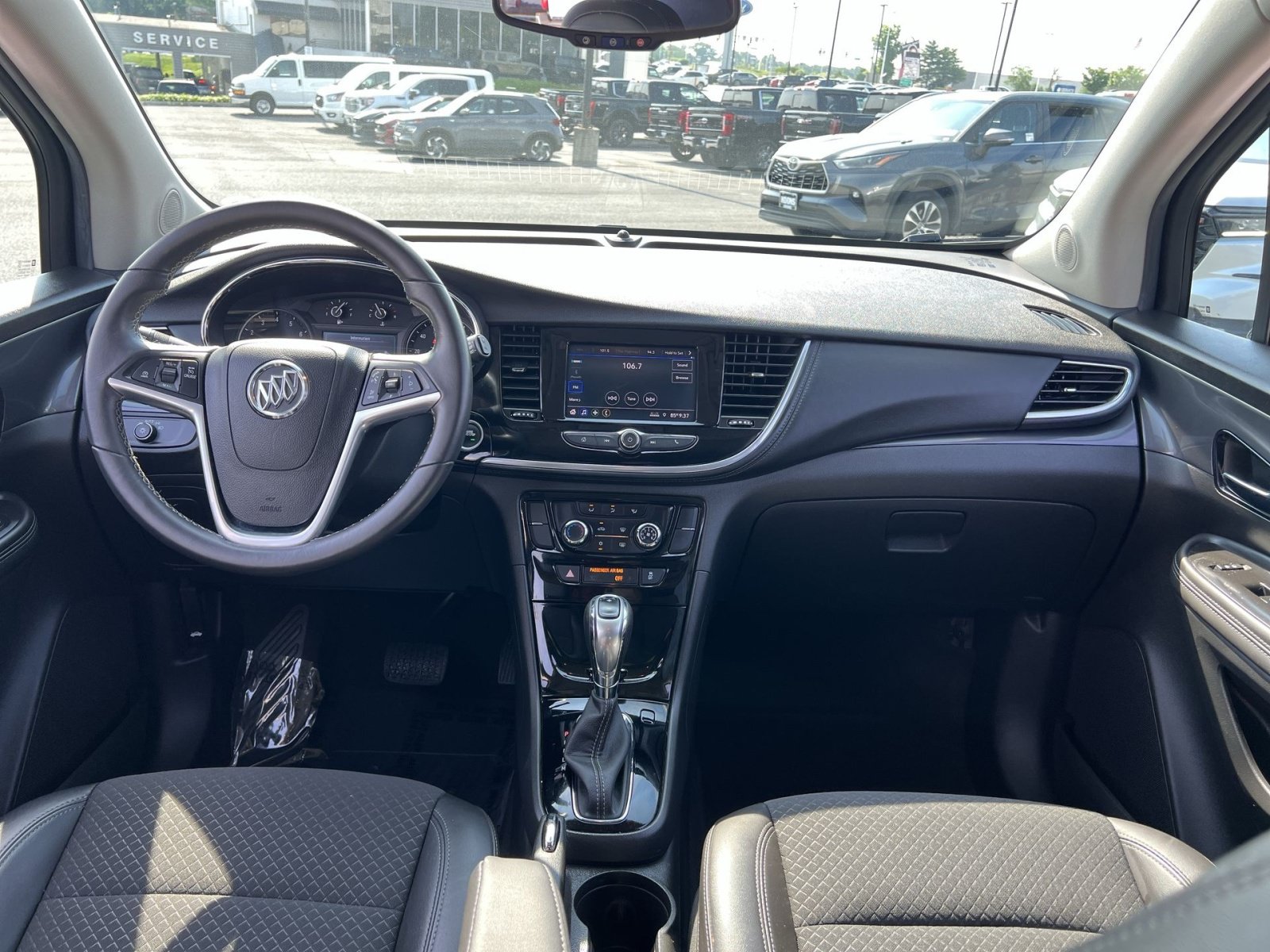 Used 2022 Buick Encore Preferred w/ Safety Package AWD/4WD image 22
