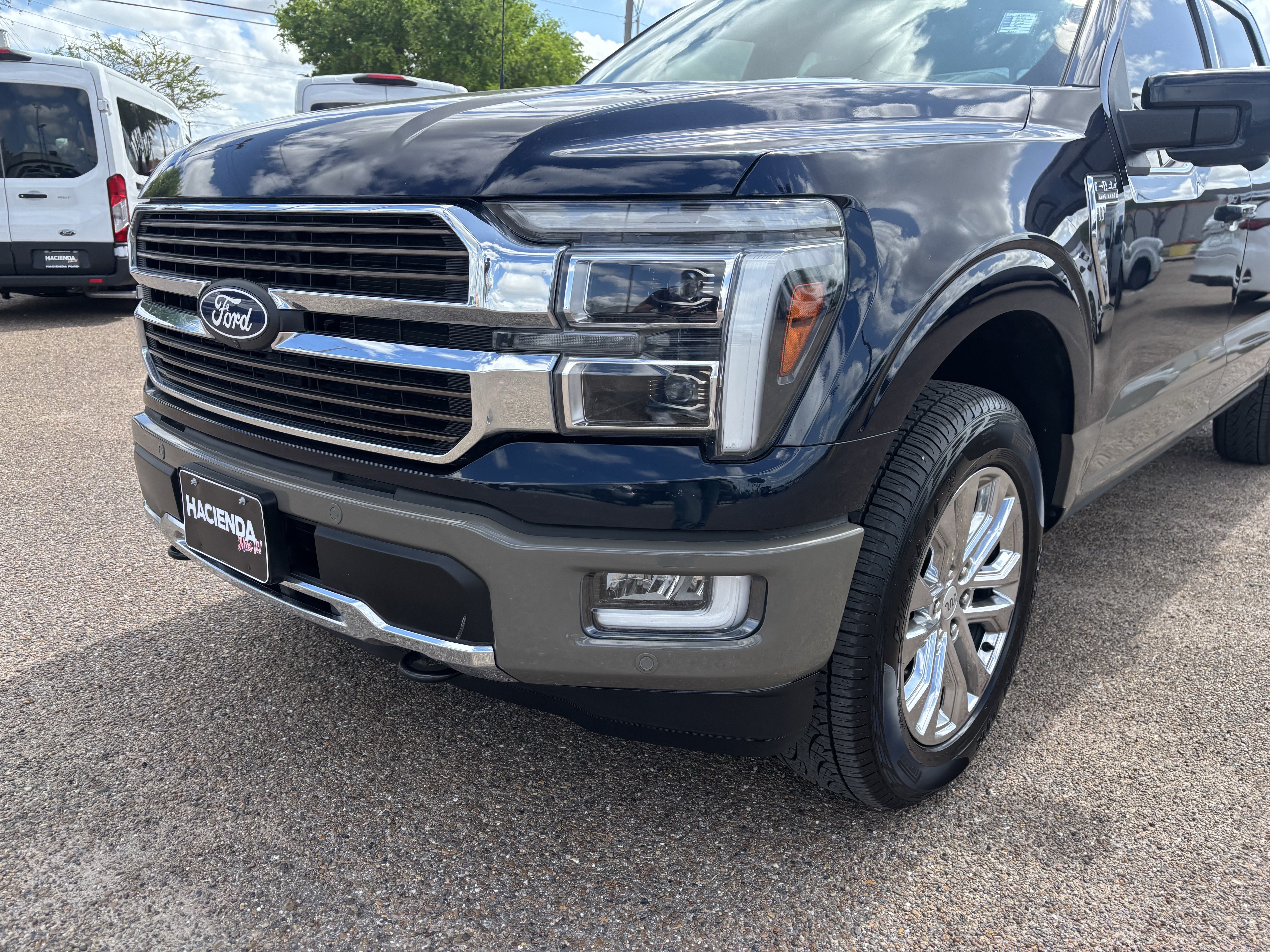 Certified 2025 Ford F150 King Ranch w/ FX4 Off-Road Package AWD/4WD image 7