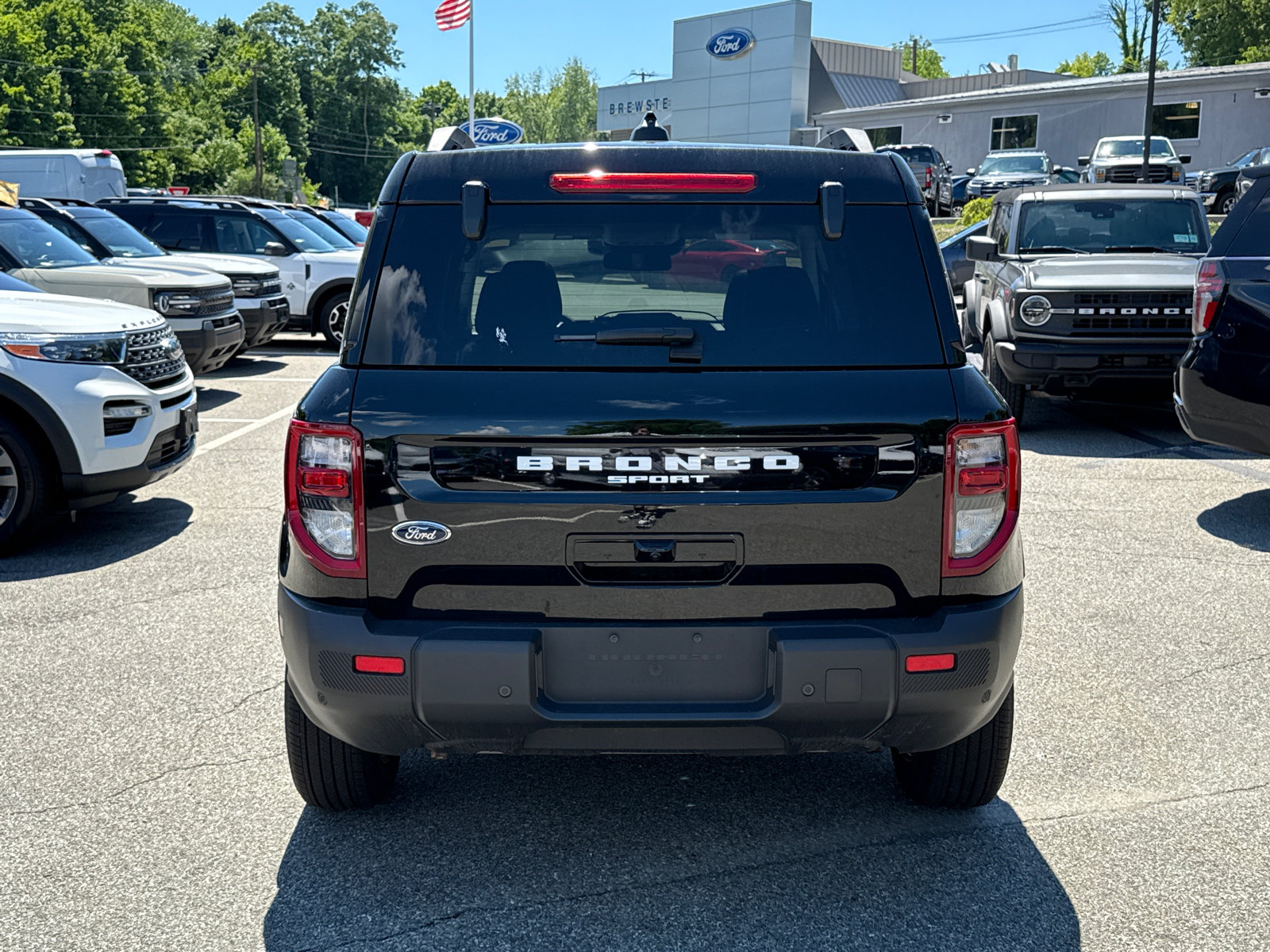 Certified 2025 Ford Bronco Sport Outer Banks w/ Outer Banks Tech Package+ AWD/4WD image 5