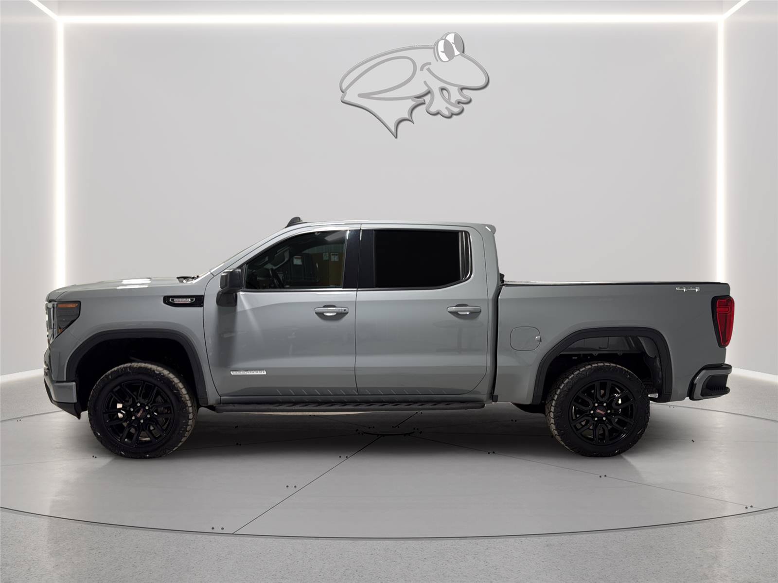 Used 2024 GMC Sierra 1500 Elevation w/ Max Trailering Package AWD/4WD image 2
