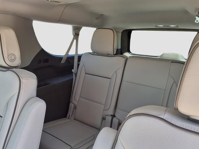 Used 2023 GMC Yukon XL Denali AWD/4WD image 11