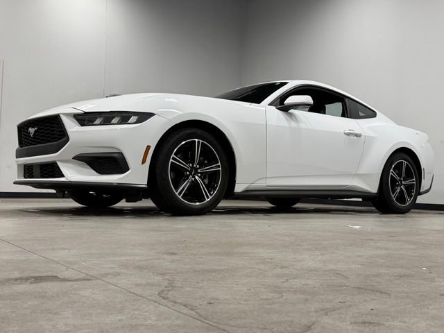 Certified 2024 Ford Mustang Coupe RWD image 5