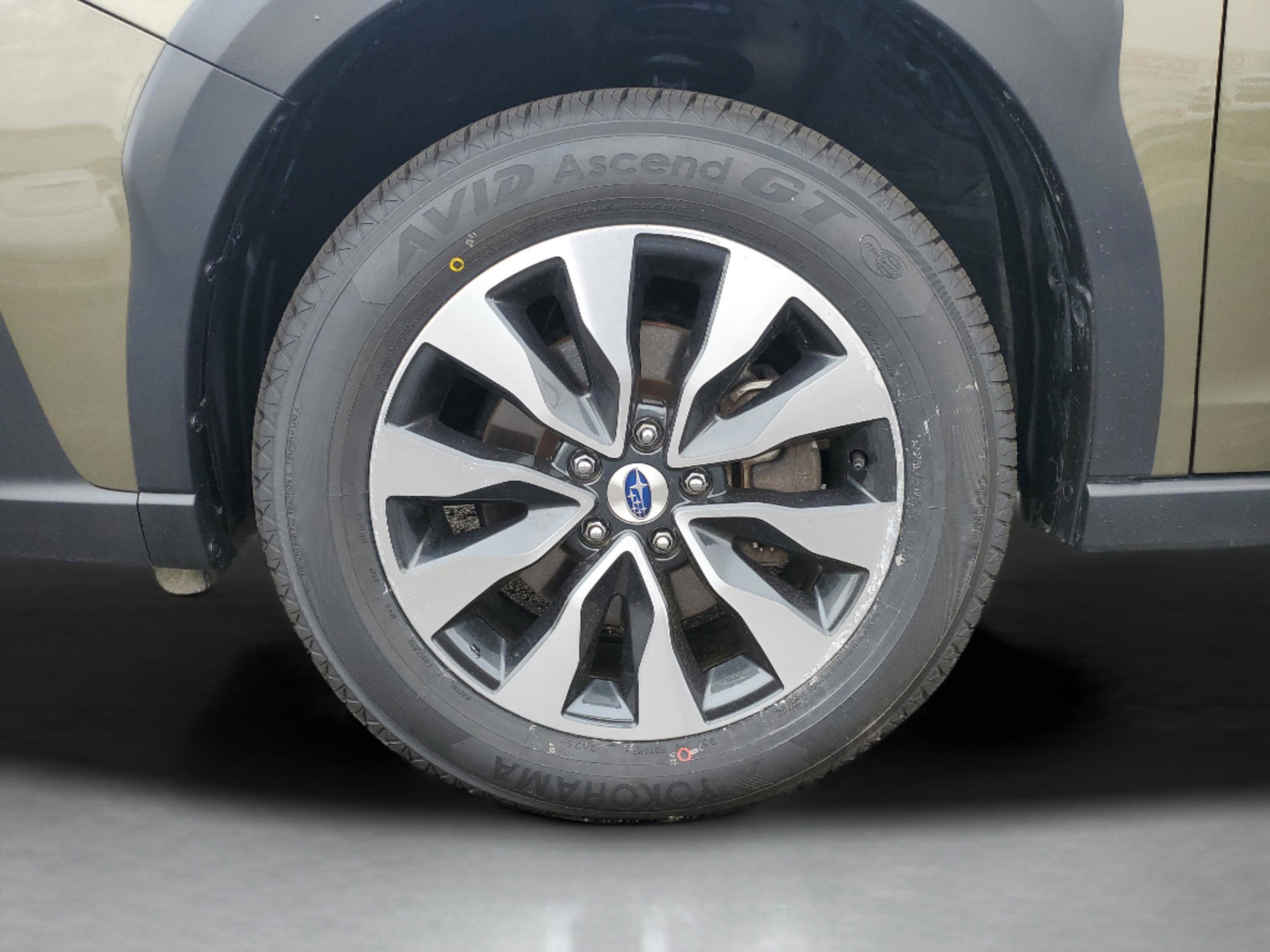 Used 2024 Subaru Outback Touring AWD/4WD image 33