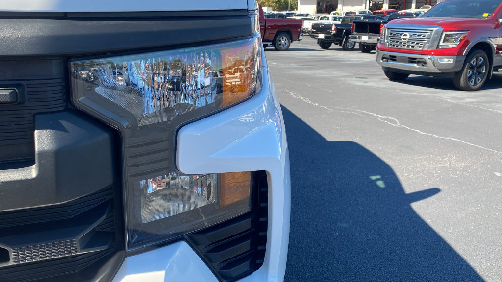 Used 2022 Chevrolet Silverado 1500 W/T RWD image 9