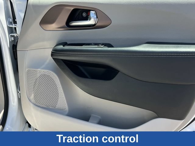 Used 2023 Chrysler Voyager LX FWD image 27