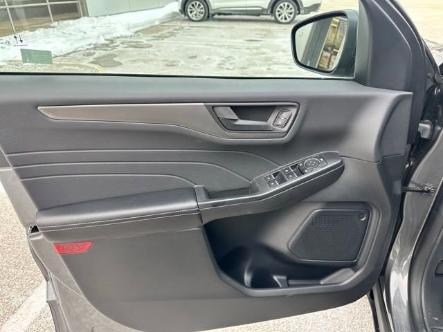 Certified 2025 Ford Escape Active w/ Cold Weather Package image 32