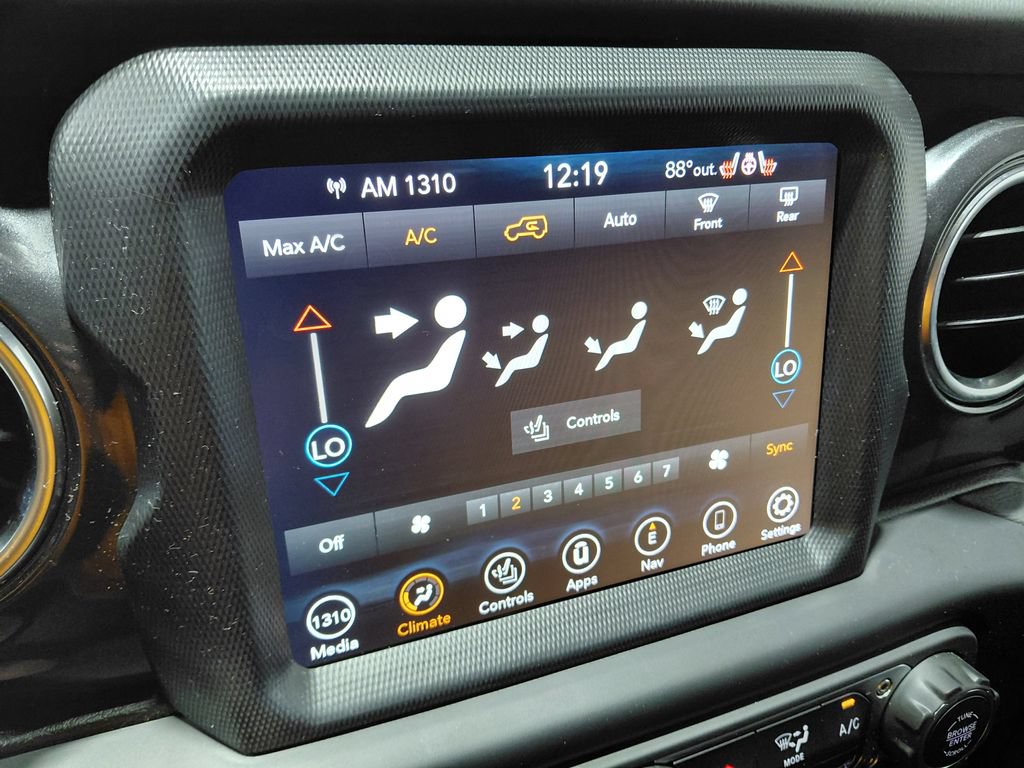 Used 2023 Jeep Wrangler Unlimited Sahara AWD/4WD image 36