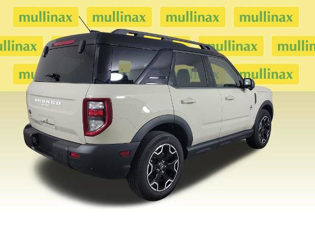 Certified 2025 Ford Bronco Sport Outer Banks w/ Outer Banks Tech Package+ AWD/4WD image 4