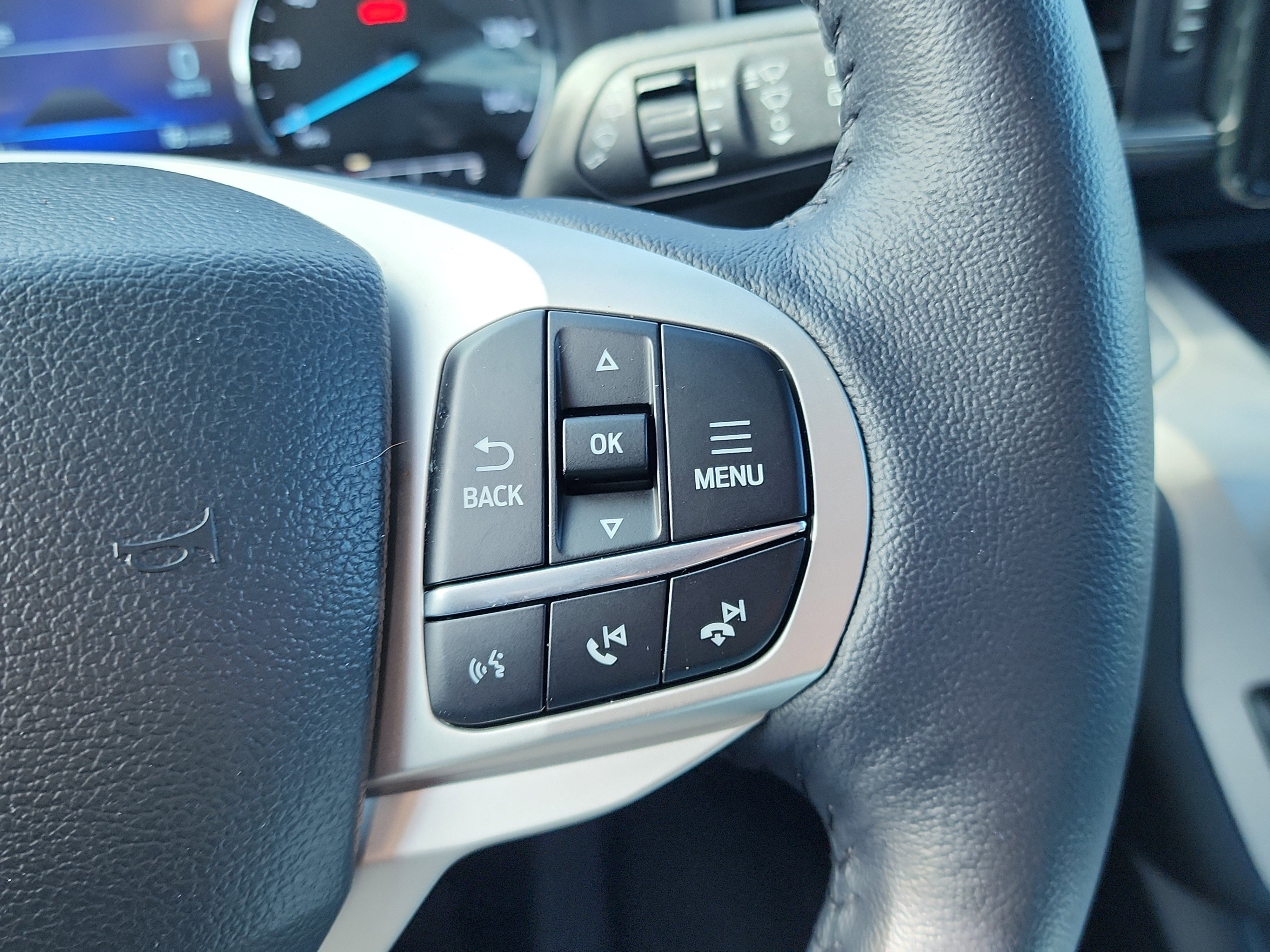 Certified 2023 Ford Explorer XLT w/ Equipment Group 202A image 21