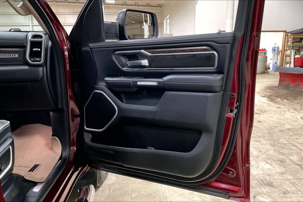 Used 2020 RAM 1500 Laramie AWD/4WD image 22