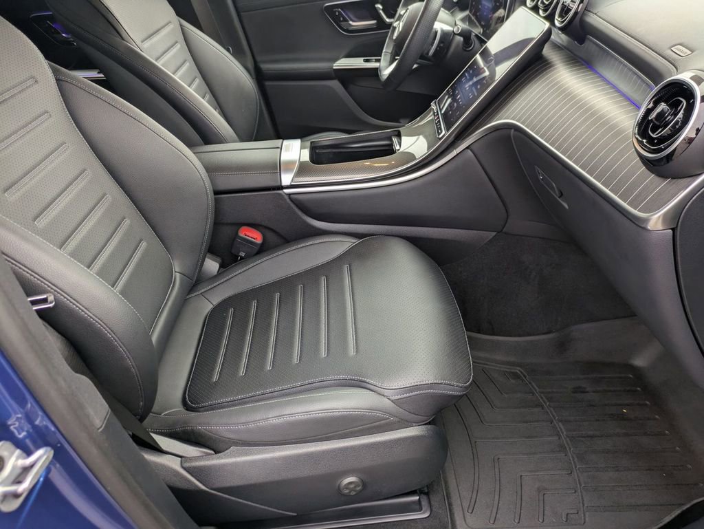 Used 2023 Mercedes-Benz GLC 300 GLC 300 image 43