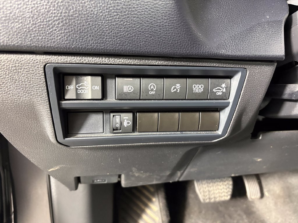 Used 2024 Toyota Tundra SR5 w/ SR5 Convenience Package AWD/4WD image 14