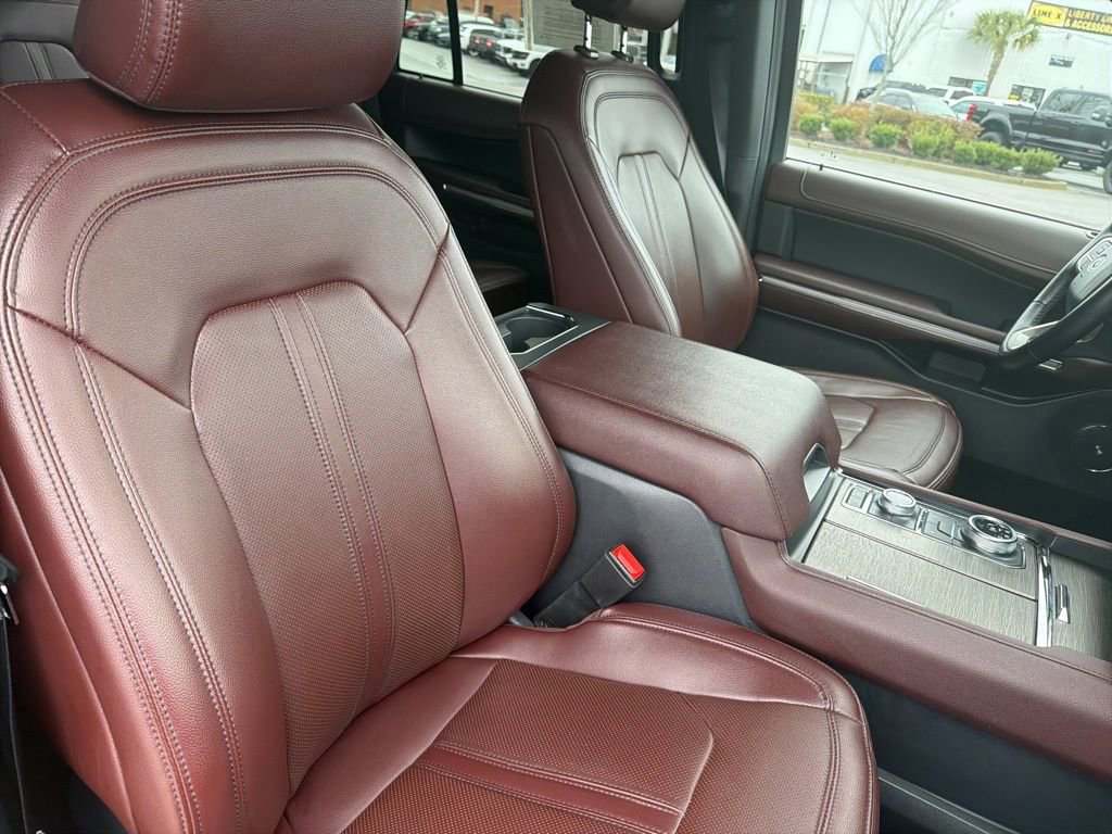 Certified 2024 Ford Expedition Limited image 32