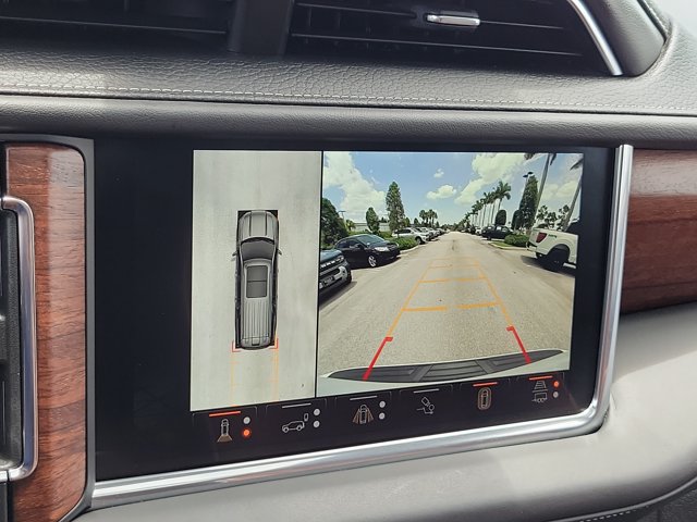 Used 2023 GMC Yukon XL Denali Ultimate AWD/4WD image 30