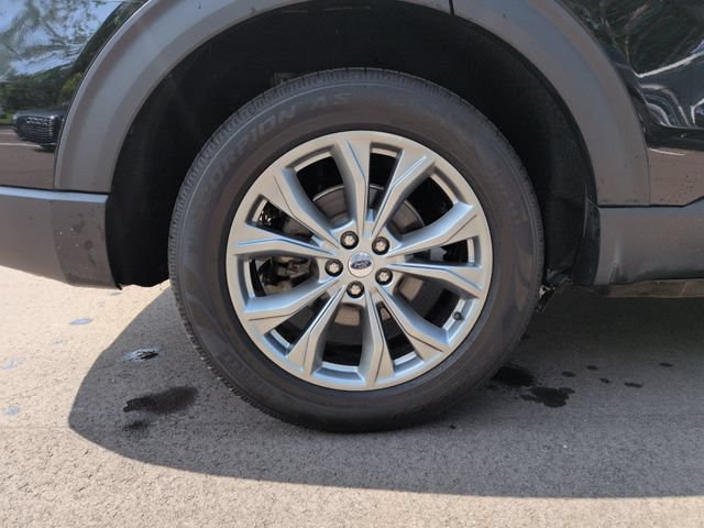 Certified 2023 Ford Explorer XLT w/ Equipment Group 202A AWD/4WD image 12