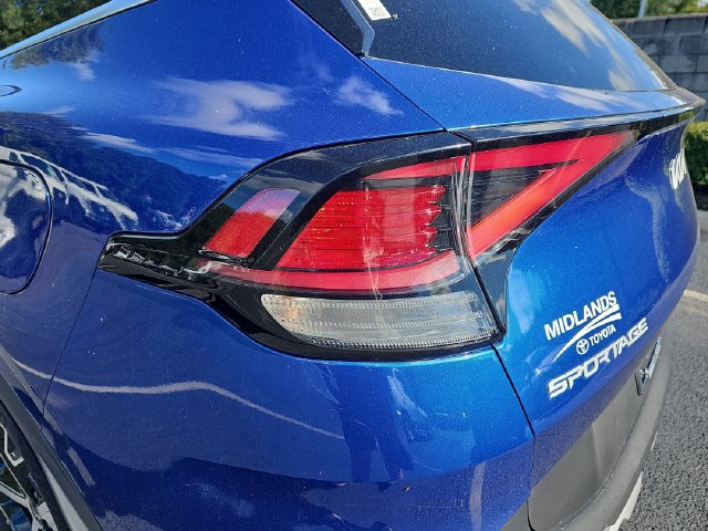Used 2024 Kia Sportage EX FWD image 39