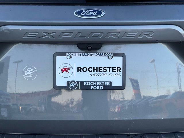 Certified 2022 Ford Explorer XLT w/ Equipment Group 202A AWD/4WD image 43