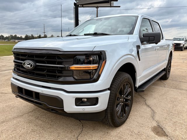 Certified 2025 Ford F150 XLT w/ Equipment Group 302A MID AWD/4WD image 3