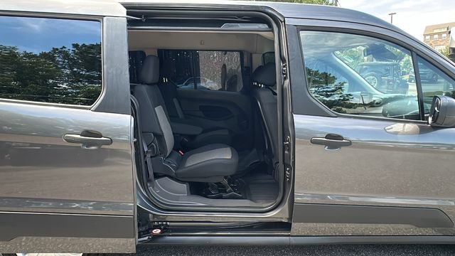 Certified 2022 Ford Transit Connect XL FWD image 16