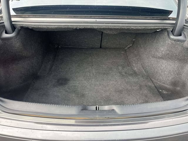 Used 2019 Chrysler 300 Touring w/ Sport Appearance Package RWD image 12