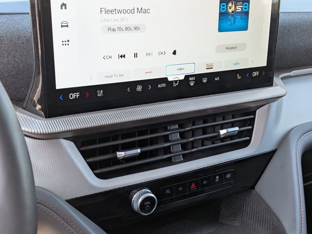 Certified 2025 Ford Explorer Active w/ Active Comfort Package image 23