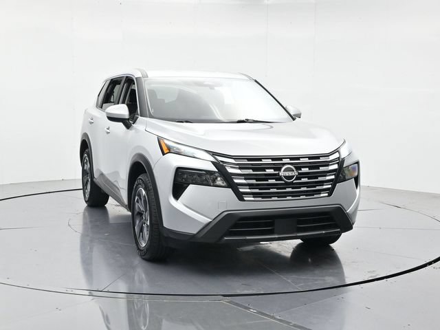 Used 2025 Nissan Rogue SV FWD image 4