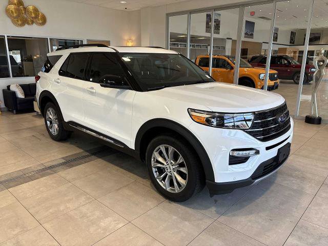 Certified 2023 Ford Explorer XLT w/ Equipment Group 202A image 7