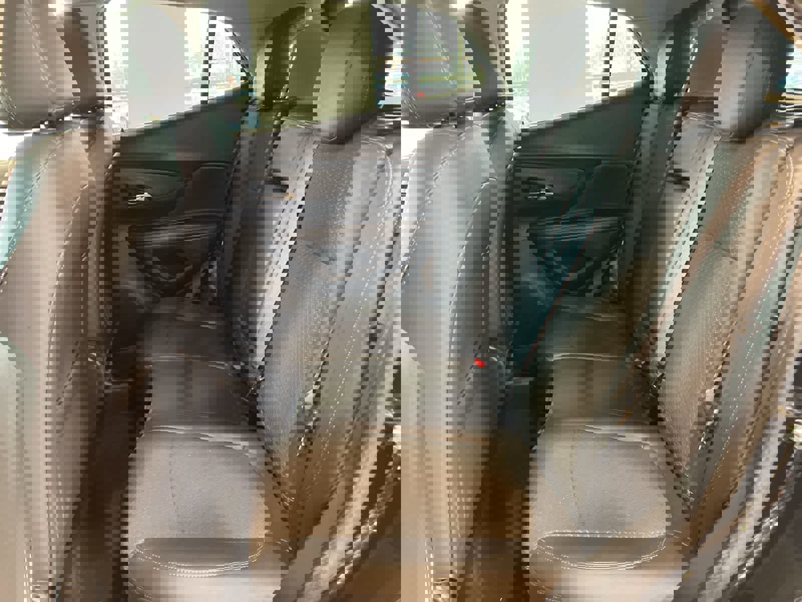 Used 2020 Buick Encore Preferred image 22