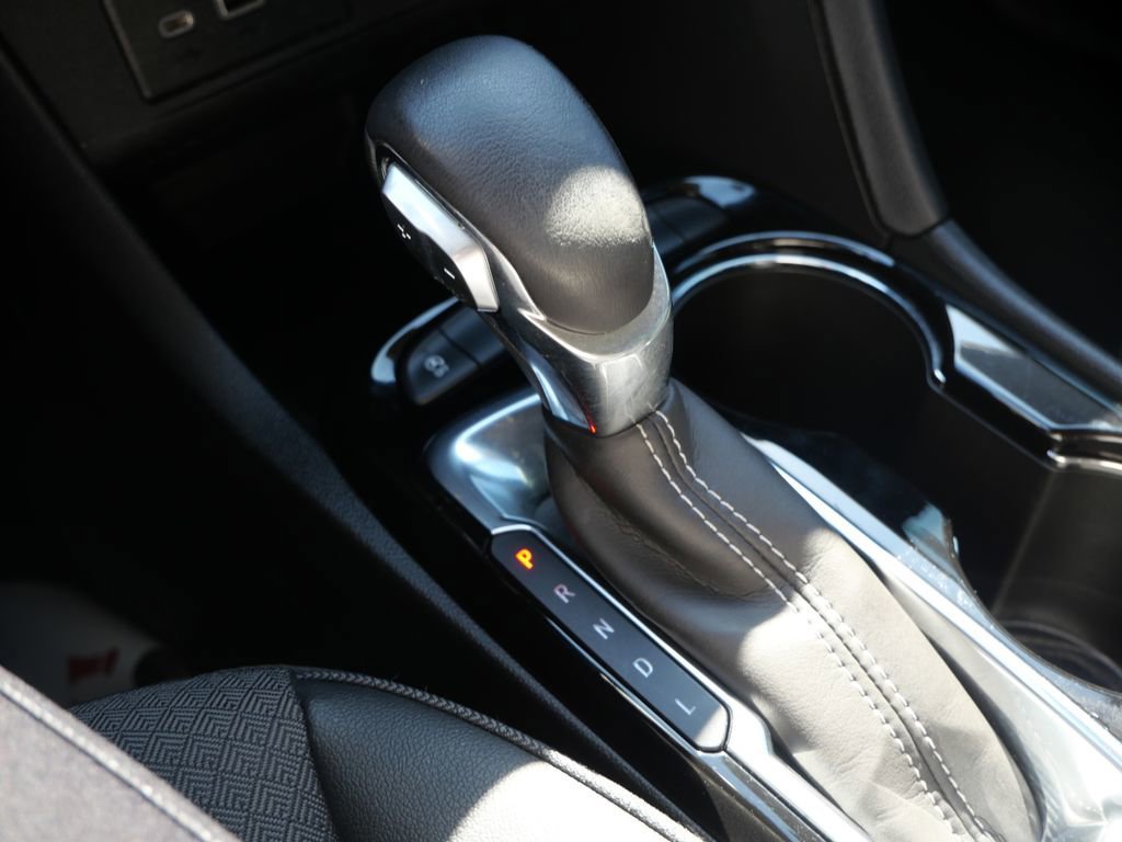 Used 2022 Buick Encore GX Select w/ Sport Touring Package image 26