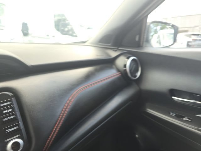 Used 2023 Nissan Kicks SR w/ SR Premium Package FWD image 10