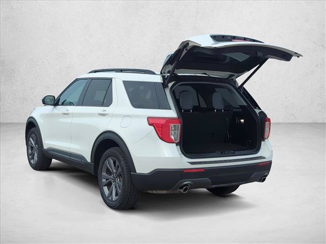 Certified 2023 Ford Explorer XLT w/ Equipment Group 202A AWD/4WD image 8