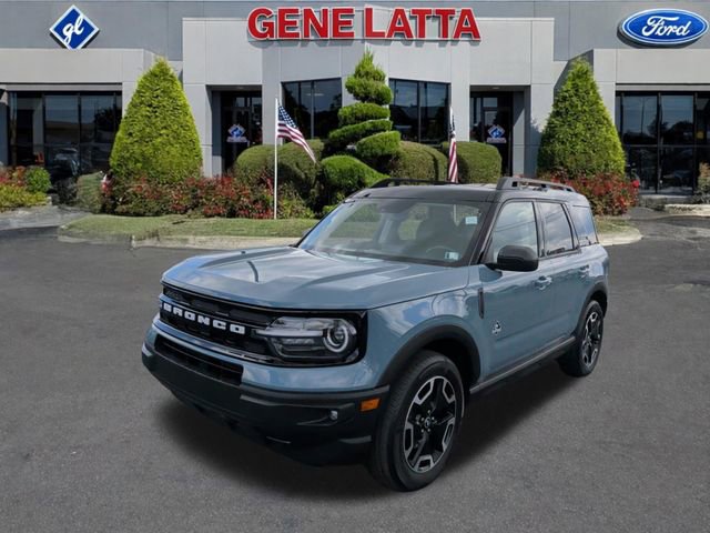 Certified 2022 Ford Bronco Sport Outer Banks w/ Tech Package AWD/4WD image 3